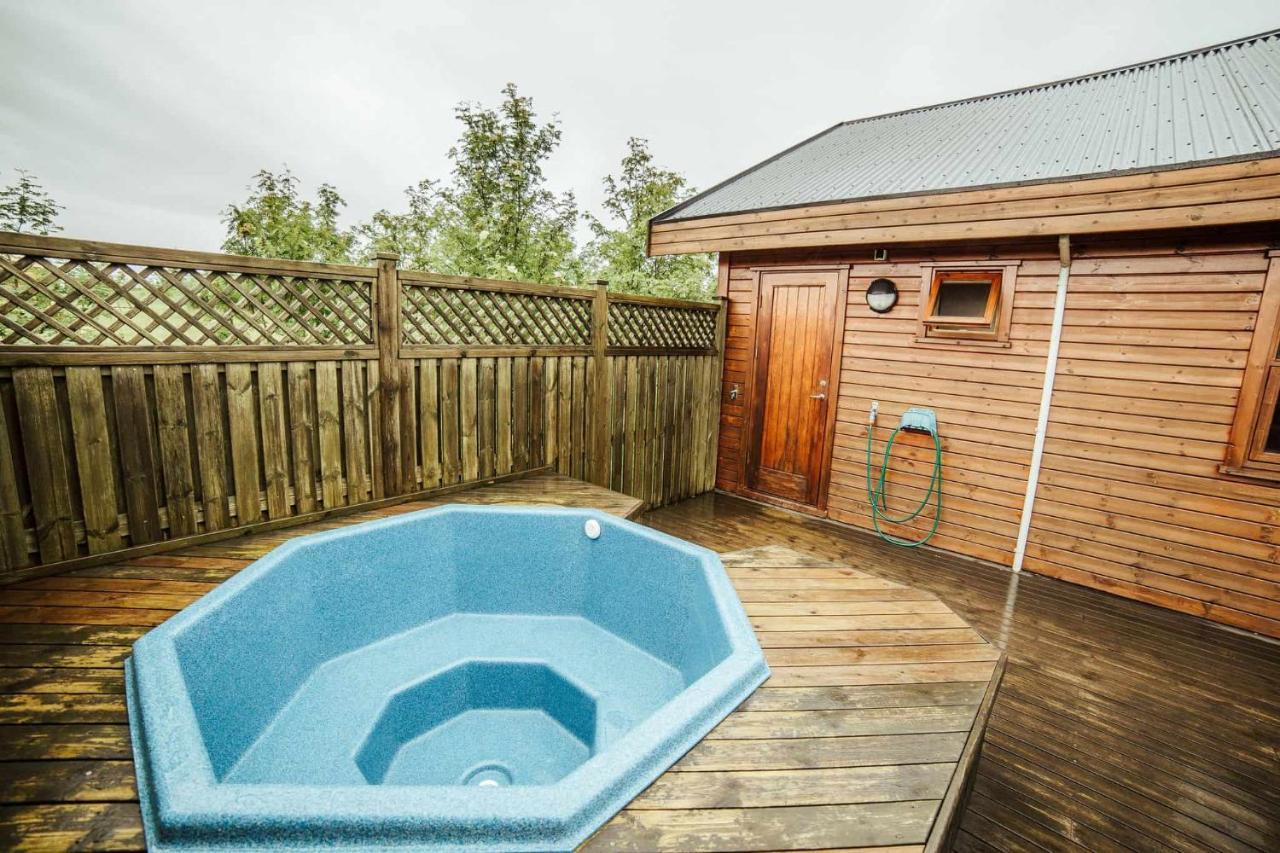 Minniborgir Cabins Exterior photo