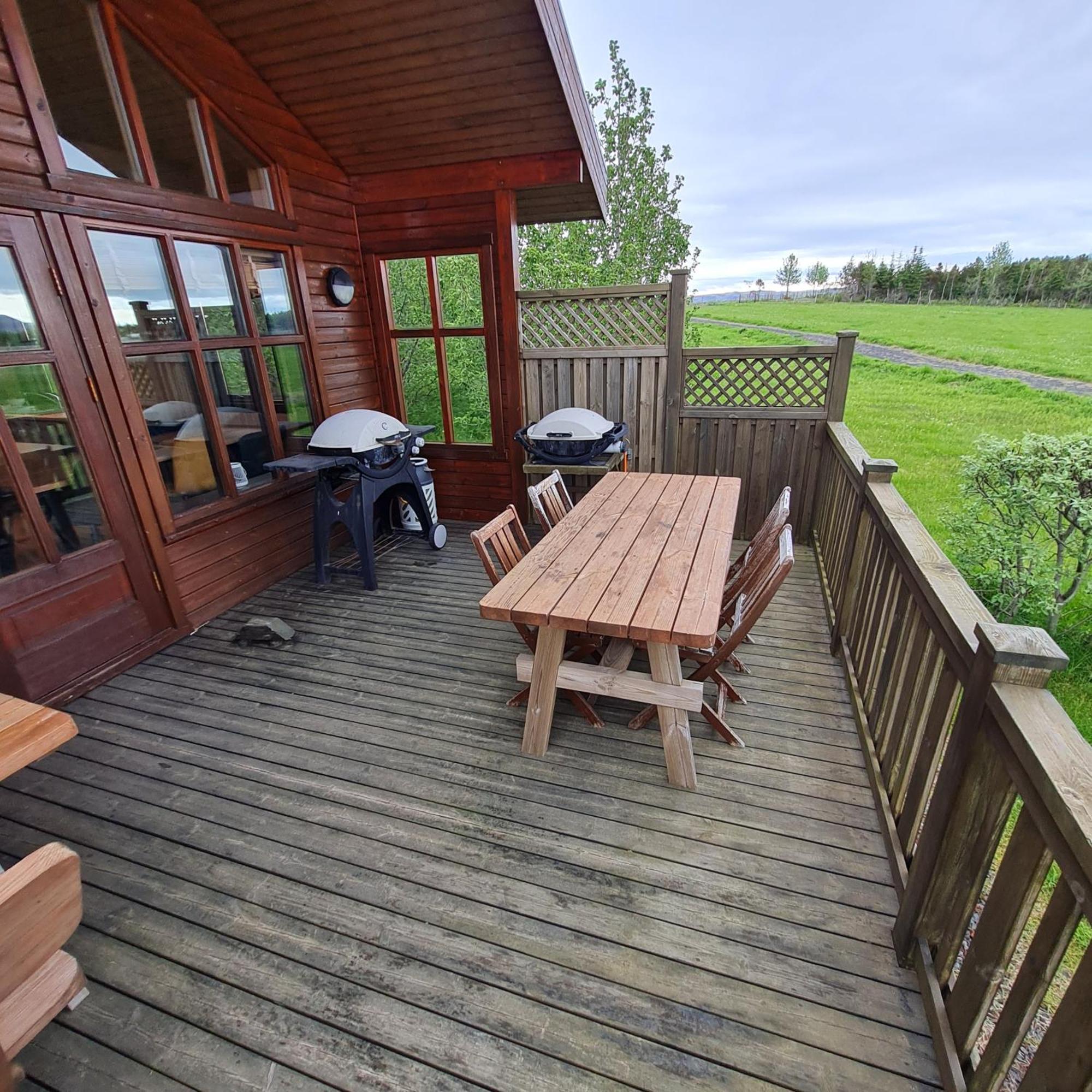Minniborgir Cabins Exterior photo